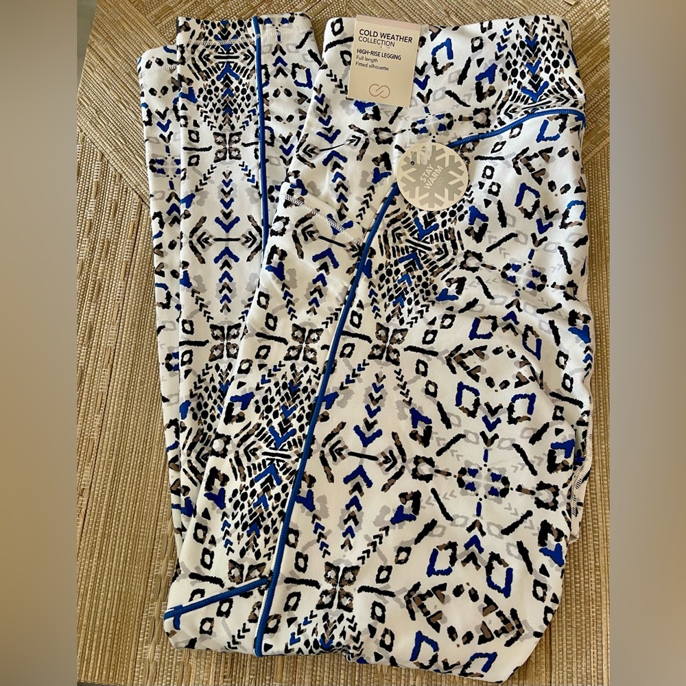 Calla cold weather high-rise leggings in folklore print. NWT.